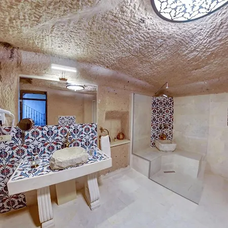 Ages In Cappadocia Premium فندق أُتْشيسار